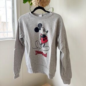 Disneyland Park Mickey Mouse Classic Sweatshirt Gray Small